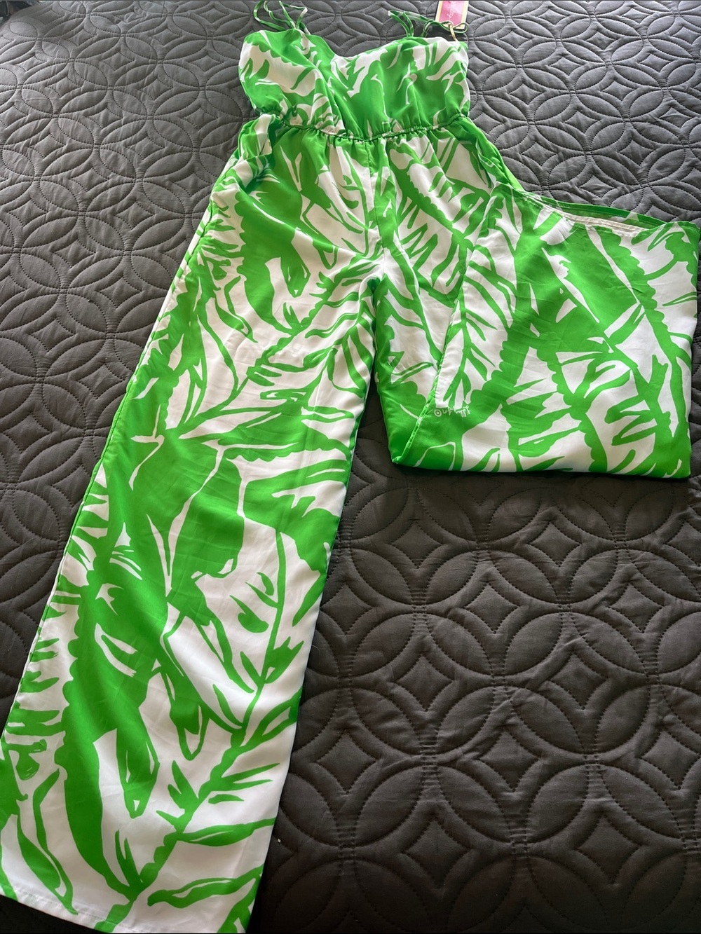 Lilly Pulitzer wide leg tropical bright jumpsuit new - Picture 3 of 10